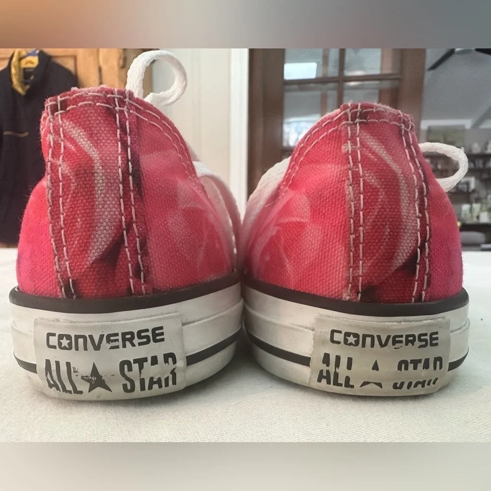 Converse Canvas Roses Low Tops Girls Size 3 Grunge Romantic Stranger Things